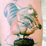 Фото пример рисунка тату белка 18,10,2021 - №0482 - squirrel tattoo - tattoo-photo.ru
