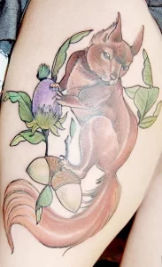 Фото пример рисунка тату белка 18,10,2021 - №0067 - squirrel tattoo - tattoo-photo.ru