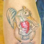 Фото пример рисунка тату белка 18,10,2021 - №0092 - squirrel tattoo - tattoo-photo.ru