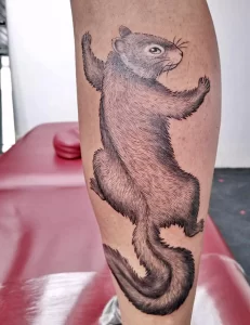 Фото пример рисунка тату белка 18,10,2021 - №0118 - squirrel tattoo - tattoo-photo.ru
