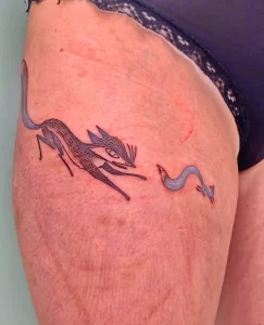 Фото пример рисунка тату белка 18,10,2021 - №0159 - squirrel tattoo - tattoo-photo.ru