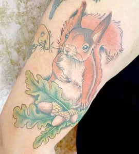 Фото пример рисунка тату белка 18,10,2021 - №0180 - squirrel tattoo - tattoo-photo.ru