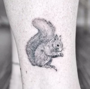 Фото пример рисунка тату белка 18,10,2021 - №0205 - squirrel tattoo - tattoo-photo.ru