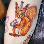 Фото пример рисунка тату белка 18,10,2021 - №0208 - squirrel tattoo - tattoo-photo.ru