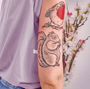 Фото пример рисунка тату белка 18,10,2021 - №0217 - squirrel tattoo - tattoo-photo.ru