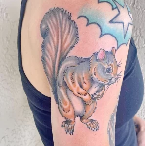 Фото пример рисунка тату белка 18,10,2021 - №0242 - squirrel tattoo - tattoo-photo.ru