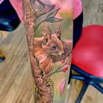 Фото пример рисунка тату белка 18,10,2021 - №0264 - squirrel tattoo - tattoo-photo.ru