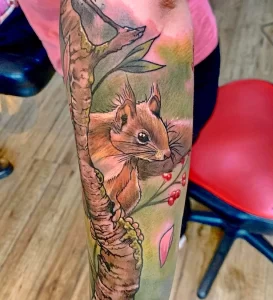 Фото пример рисунка тату белка 18,10,2021 - №0264 - squirrel tattoo - tattoo-photo.ru