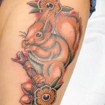 Фото пример рисунка тату белка 18,10,2021 - №0284 - squirrel tattoo - tattoo-photo.ru