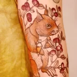 Фото пример рисунка тату белка 18,10,2021 - №0291 - squirrel tattoo - tattoo-photo.ru
