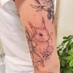 Фото пример рисунка тату белка 18,10,2021 - №0306 - squirrel tattoo - tattoo-photo.ru