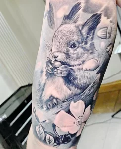 Фото пример рисунка тату белка 18,10,2021 - №0330 - squirrel tattoo - tattoo-photo.ru
