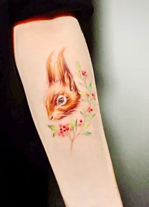 Фото пример рисунка тату белка 18,10,2021 - №0363 - squirrel tattoo - tattoo-photo.ru