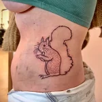Фото пример рисунка тату белка 18,10,2021 - №0380 - squirrel tattoo - tattoo-photo.ru