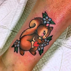 Фото пример рисунка тату белка 18,10,2021 - №0437 - squirrel tattoo - tattoo-photo.ru