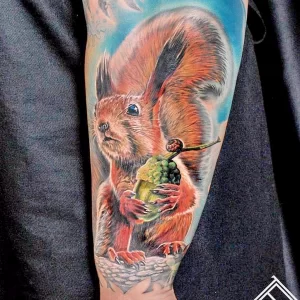 Фото пример рисунка тату белка 18,10,2021 - №0472 - squirrel tattoo - tattoo-photo.ru