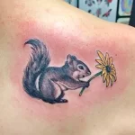 Фото пример рисунка тату белка 18,10,2021 - №0478 - squirrel tattoo - tattoo-photo.ru
