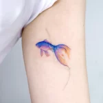 Фото тату золотая рыбка 07,12,2021 - №132 - goldfish tattoo - tattoo-photo.ru