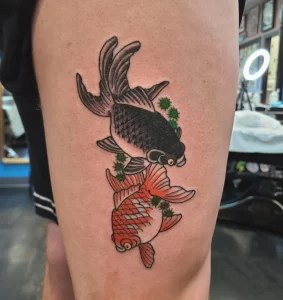 Фото тату золотая рыбка 07,12,2021 - №233 - goldfish tattoo - tattoo-photo.ru
