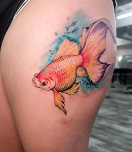 Фото тату золотая рыбка 07,12,2021 - №287 - goldfish tattoo - tattoo-photo.ru