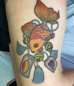 Фото тату золотая рыбка 07,12,2021 - №303 - goldfish tattoo - tattoo-photo.ru