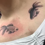 Фото тату золотая рыбка 07,12,2021 - №379 - goldfish tattoo - tattoo-photo.ru