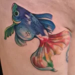 Фото тату золотая рыбка 07,12,2021 - №386 - goldfish tattoo - tattoo-photo.ru