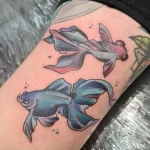 Фото тату золотая рыбка 07,12,2021 - №387 - goldfish tattoo - tattoo-photo.ru