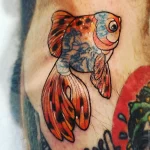 Фото тату золотая рыбка 07,12,2021 - №399 - goldfish tattoo - tattoo-photo.ru