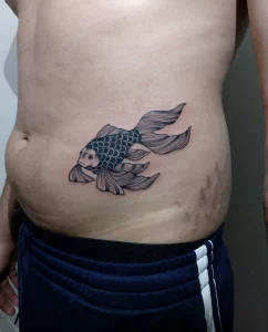 Фото тату золотая рыбка 07,12,2021 - №400 - goldfish tattoo - tattoo-photo.ru