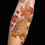 Фото тату золотая рыбка 07,12,2021 - №464 - goldfish tattoo - tattoo-photo.ru