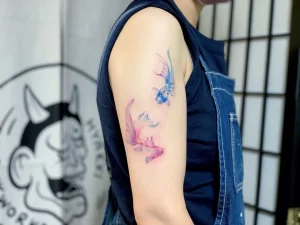 Фото тату золотая рыбка 07,12,2021 - №613 - goldfish tattoo - tattoo-photo.ru