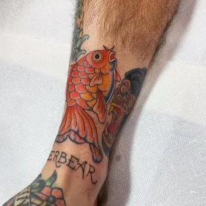 Фото тату золотая рыбка 07,12,2021 - №623 - goldfish tattoo - tattoo-photo.ru