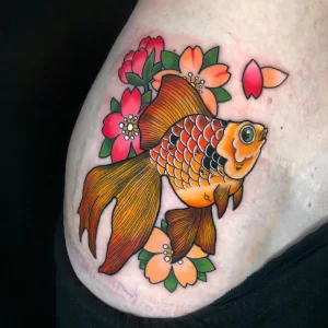 Фото тату золотая рыбка 07,12,2021 - №634 - goldfish tattoo - tattoo-photo.ru