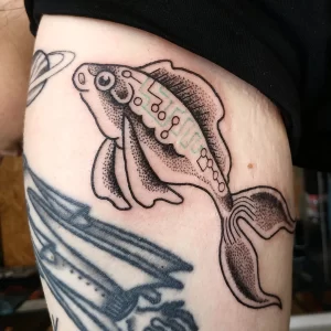 Фото тату золотая рыбка 07,12,2021 - №030 - goldfish tattoo - tattoo-photo.ru