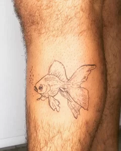 Фото тату золотая рыбка 07,12,2021 - №041 - goldfish tattoo - tattoo-photo.ru