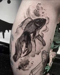 Фото тату золотая рыбка 07,12,2021 - №063 - goldfish tattoo - tattoo-photo.ru