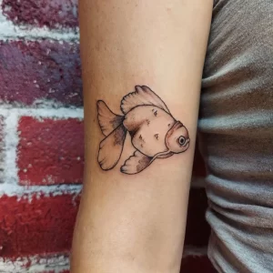 Фото тату золотая рыбка 07,12,2021 - №065 - goldfish tattoo - tattoo-photo.ru
