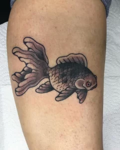 Фото тату золотая рыбка 07,12,2021 - №069 - goldfish tattoo - tattoo-photo.ru