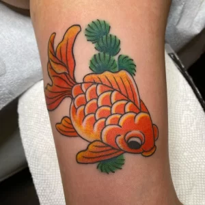 Фото тату золотая рыбка 07,12,2021 - №071 - goldfish tattoo - tattoo-photo.ru