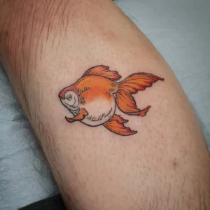 Фото тату золотая рыбка 07,12,2021 - №107 - goldfish tattoo - tattoo-photo.ru