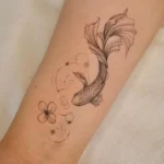 Фото тату золотая рыбка 07,12,2021 - №141 - goldfish tattoo - tattoo-photo.ru