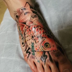 Фото тату золотая рыбка 07,12,2021 - №155 - goldfish tattoo - tattoo-photo.ru