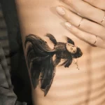 Фото тату золотая рыбка 07,12,2021 - №198 - goldfish tattoo - tattoo-photo.ru