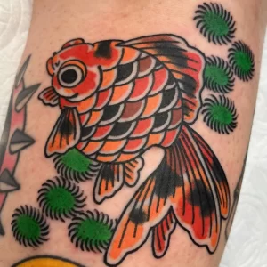 Фото тату золотая рыбка 07,12,2021 - №218 - goldfish tattoo - tattoo-photo.ru