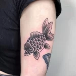 Фото тату золотая рыбка 07,12,2021 - №244 - goldfish tattoo - tattoo-photo.ru