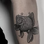 Фото тату золотая рыбка 07,12,2021 - №269 - goldfish tattoo - tattoo-photo.ru
