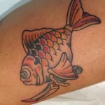 Фото тату золотая рыбка 07,12,2021 - №279 - goldfish tattoo - tattoo-photo.ru