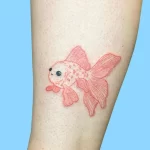 Фото тату золотая рыбка 07,12,2021 - №304 - goldfish tattoo - tattoo-photo.ru