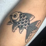 Фото тату золотая рыбка 07,12,2021 - №330 - goldfish tattoo - tattoo-photo.ru
